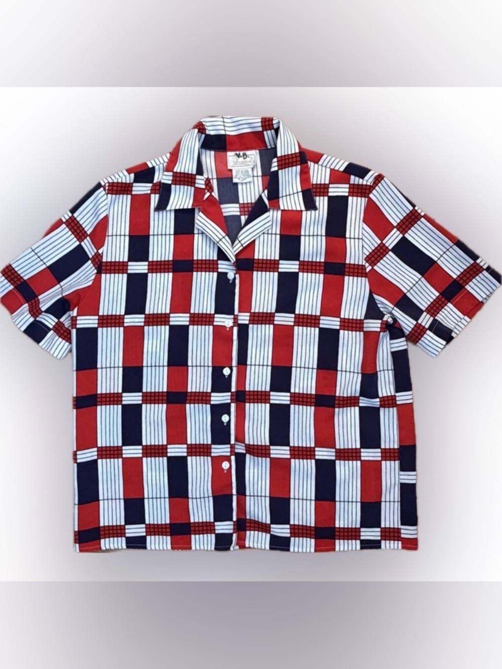 Vintage Tradition Geometric Plaid Button-Up Blouse – Medium